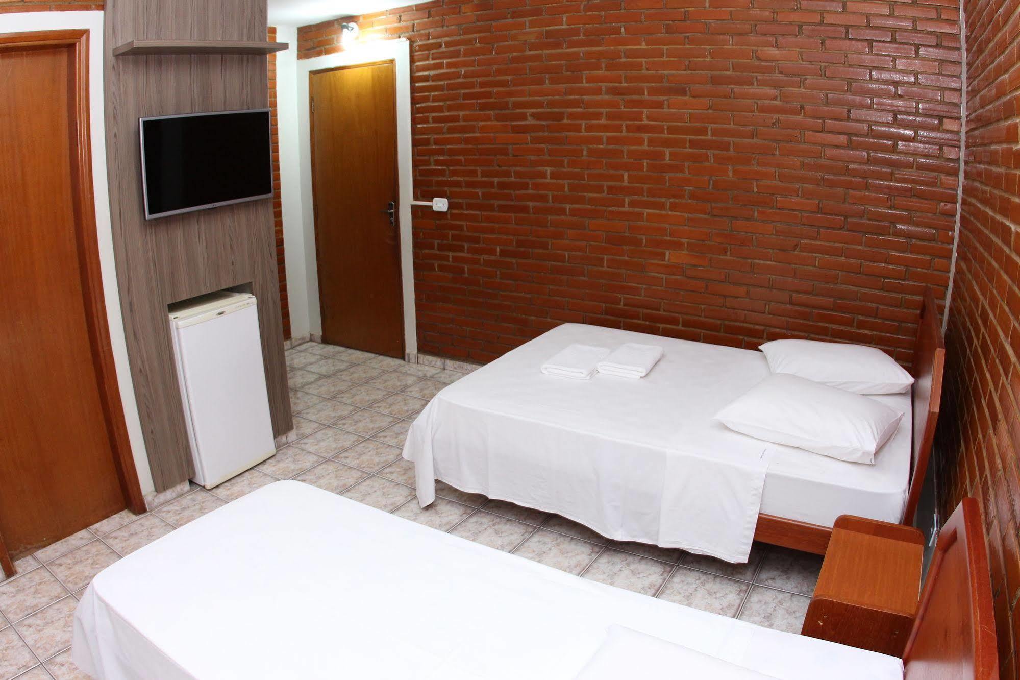 Pousada Recanto Das Caldas Caldas Novas Luaran gambar